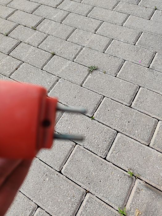 Ретро фенерче от соца с батерия който се зарежда в ток 220 v