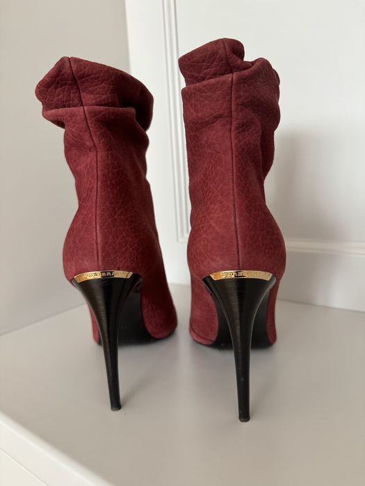 Ghete scurte / cizme Burberry