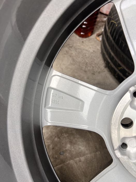 2 Jante aliaj NOI Mercedes C W205 , C classe + anvel vara 225/50/17 !