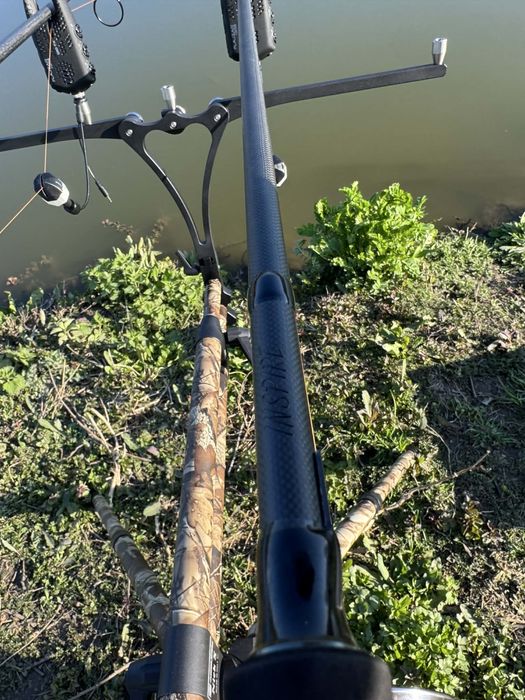 2бр. Prologic C6 inspite AR 12ft. 3,25lb +Korda Compac 2 Rod Holdall