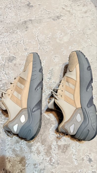Adidasi adidas