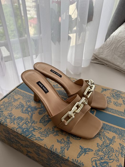 Летние босоножки Nine West