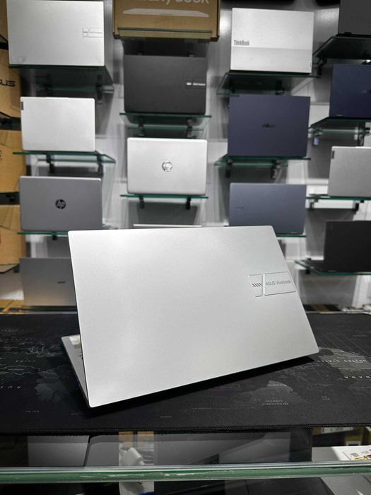 Asus VivoBook 15 OLED/i5-13420H/16/512/15.6" FHD OLED