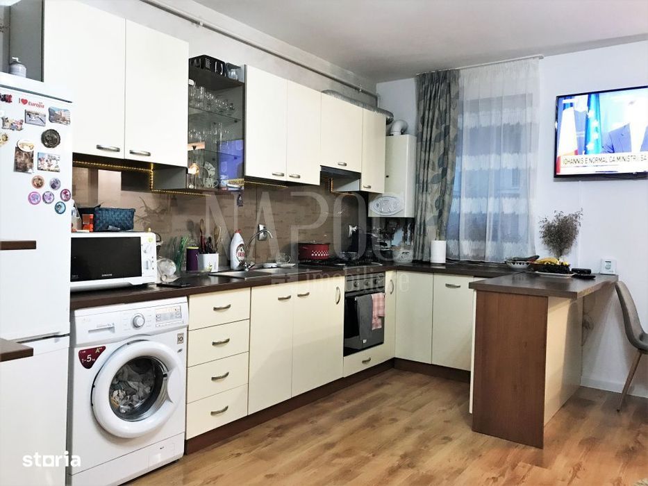 Apartament 3 camere de vanzare in Floresti — fotografia 3