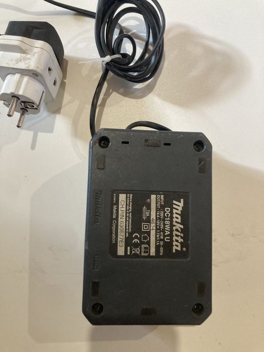 Alimentator Incarcator Makita DC 18WA 14,4v-18v 1,7A