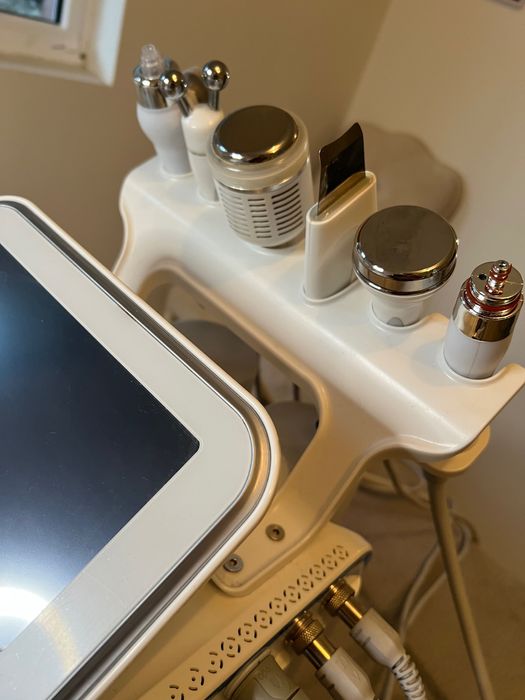 Комбиниран апарат за козметика