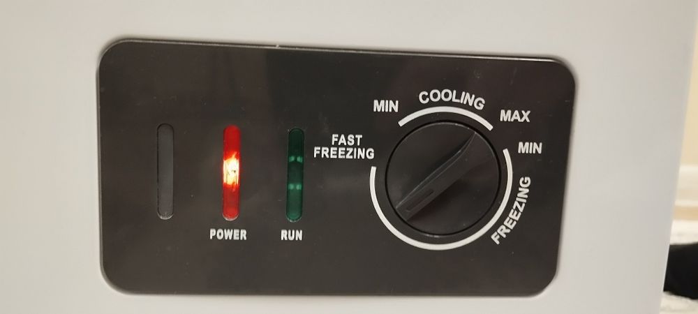 Продается морозильник сундук ларь требуется ремонт