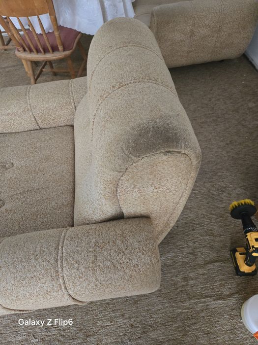 Професионално пране на дивани, килими, автомобили, матраци,мокети!