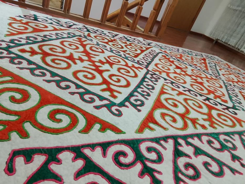 Онлайн порно: Қара транс мастурбациялайды