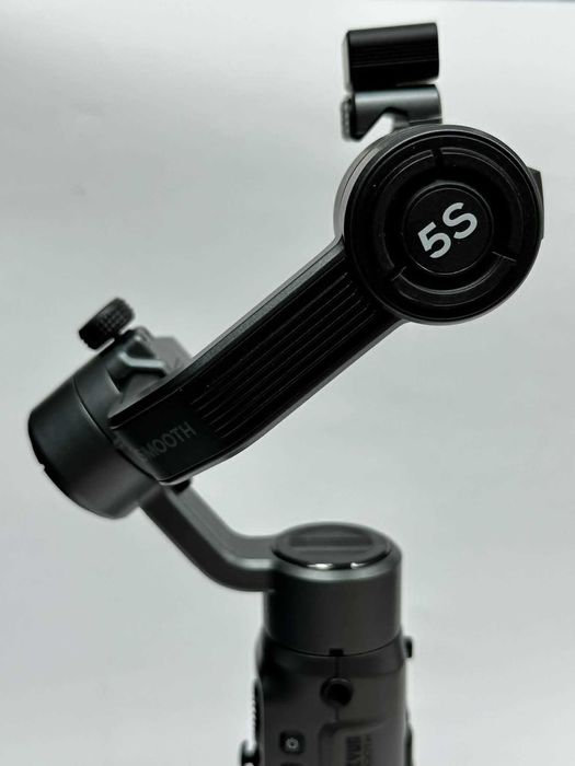 Видеостабилизатор Zhiyun Smooth 5S SM118 + Аксесоари / Перфектен