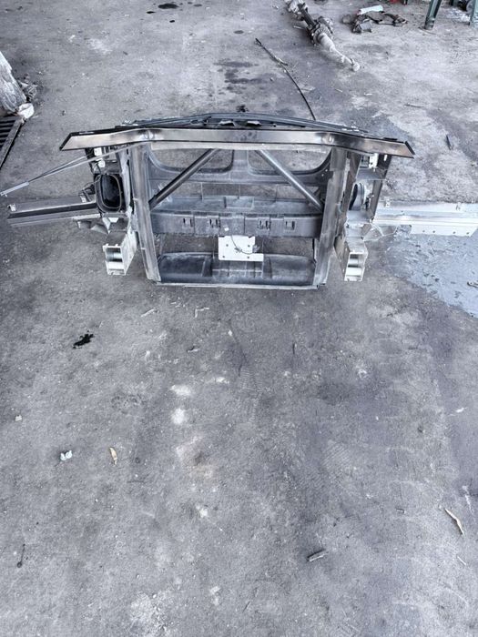 Маска с перка и радиатори Бмв Ф26 Х4(maska Bmw X4)