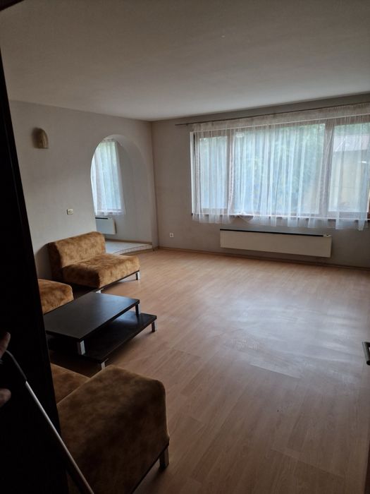 Дава се под наем Тристаен апартамент в Пловдив, Въстанически - 120 кв.м за 433.5 € - Снимка #4