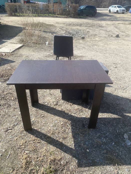 Мебель (диваны, столы, стулья)