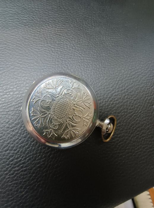 Красив Джобен Часовник МОЛНИЯ  Идеален за Декорация