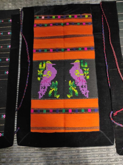 Старинни престилки и възглавници