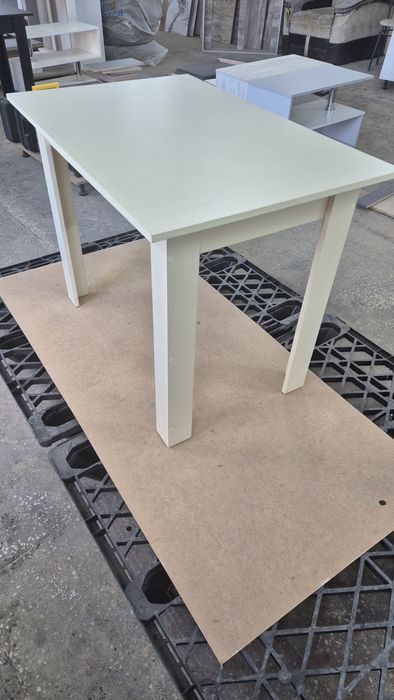 Стол обеденный чёрный