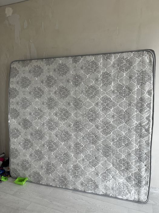 Продам кровать 180*200