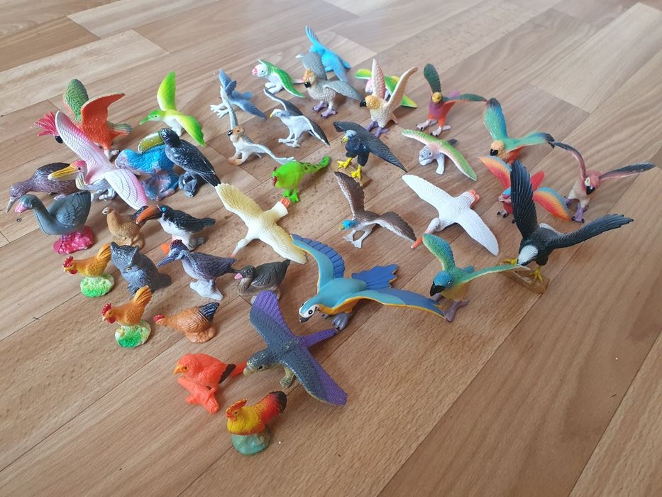Продам игрушки животных