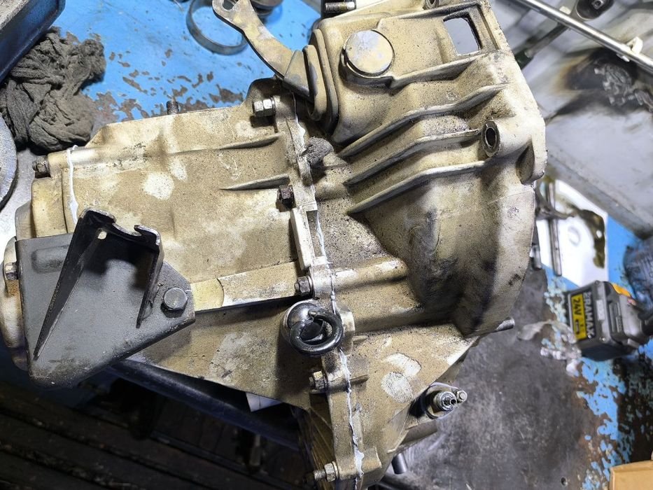 Продам коробку передач ВАЗ 2108-09 (сотилади коробка  КПП)