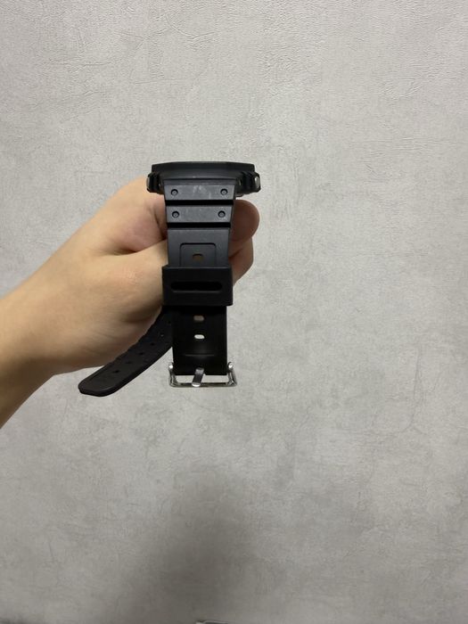 Casio G-Shock GA-2100-1A1ER в полностью черном исполнении