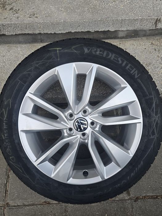 Чисто нови гуми с джанти