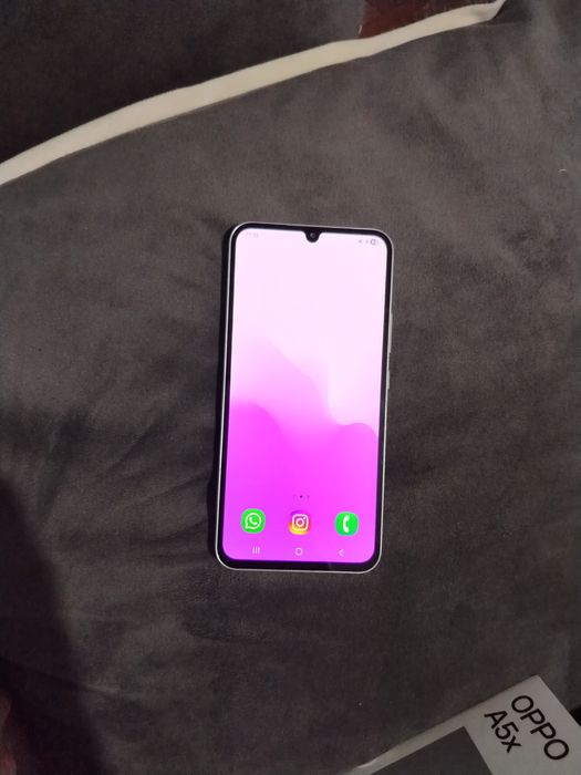 Самсунг А 34 телефон