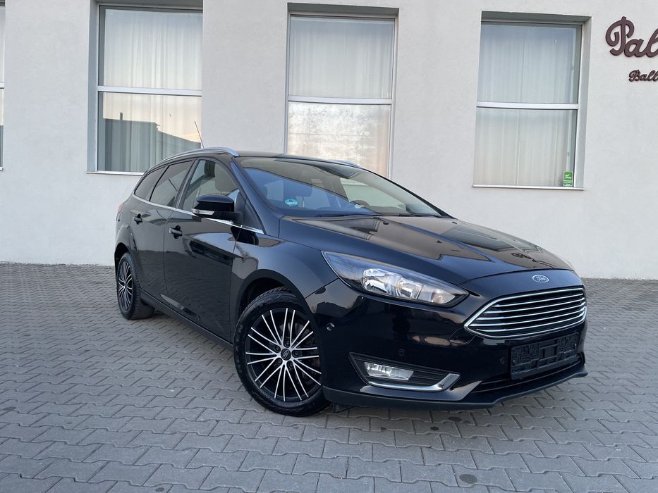 Ford Focus Titanium Bliss LaneAssist Navi ParkPilot 186000 KM