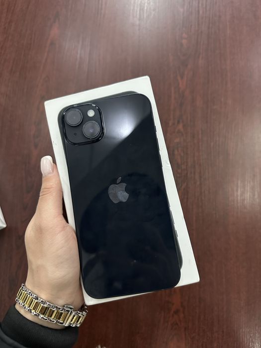 iPhone 14 plus• 128 GB • Емкость батареи 100%