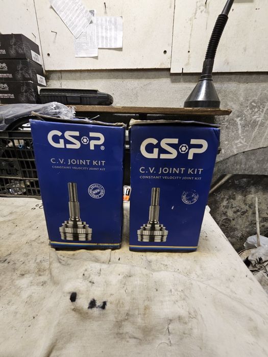 Ново вътрешно kape GSP 603003 3a Audi / VW/ Seat /

Skoda (пълен комплект)