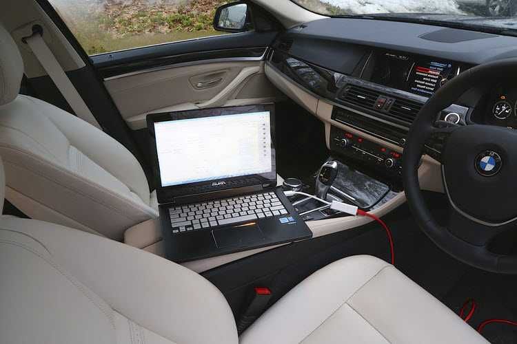 Codari BMW / Carplay / Activare Functii / Harti / Diagnoza BMW