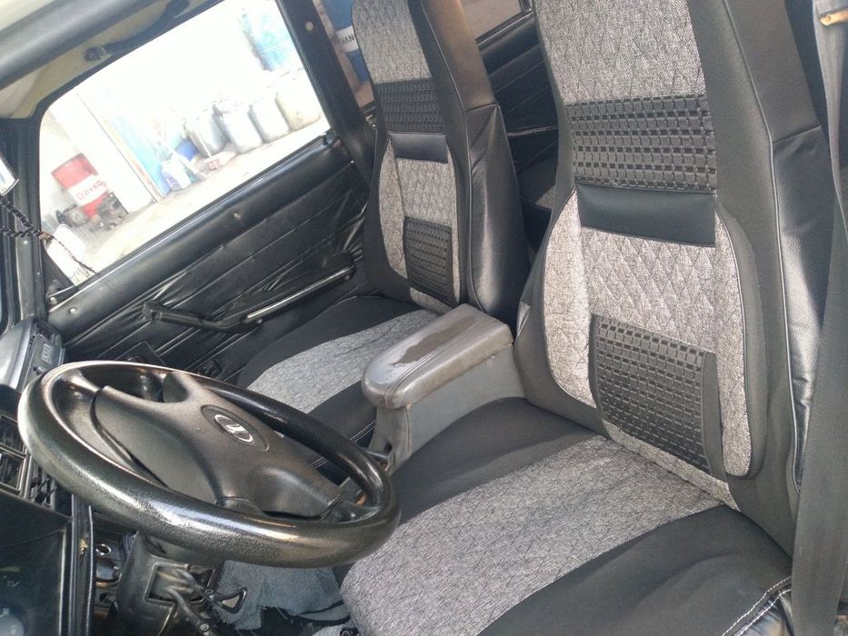 Vaz 2107 sotiladi parkent