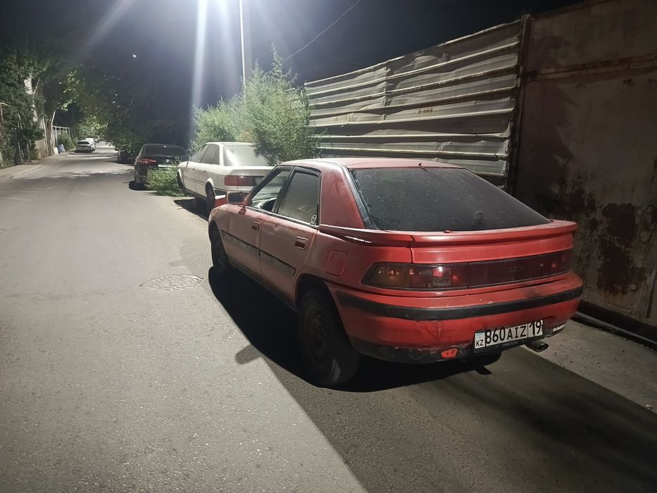 Продам mazda 323
