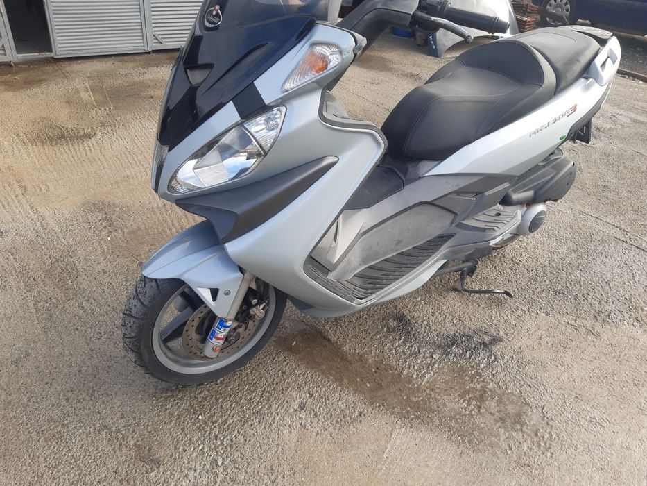 Скутер Малагути Медисън 125,200,250,400 (Medison 3,2)-на части