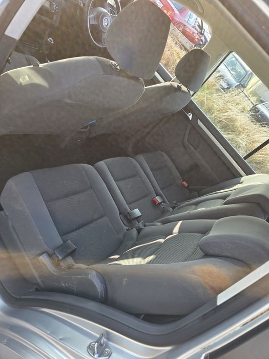 Scaun Touran 1n3 2010-2015 model 7 scaune