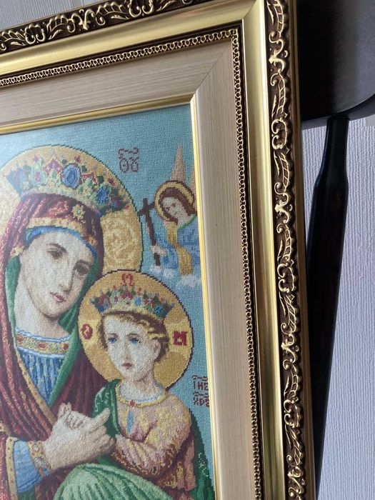 Гоблен- Света Богородица