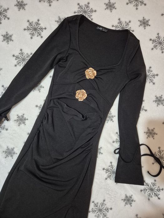 Официална черна рокля