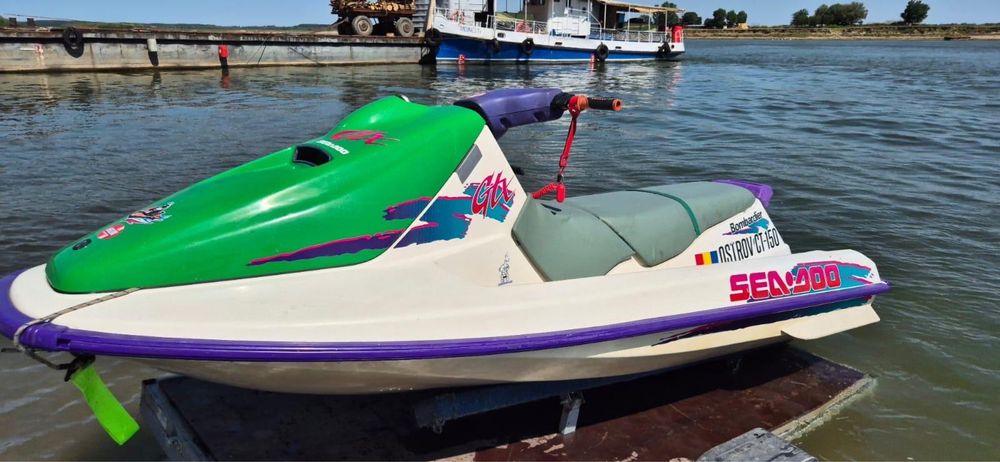 Jet ski seadoo gtx motor rotax 2 t