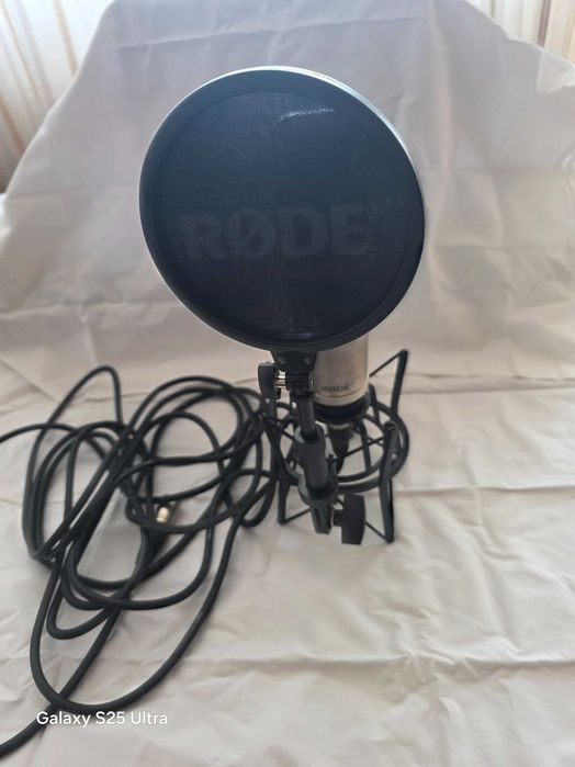 Vand microfon studou profesional RODE NT2-A