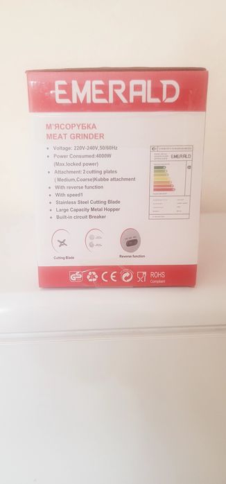 Продается недорого абсолютно новая мясорубка