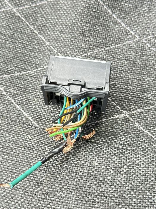 Штейкер магнитолы Спарк автомат