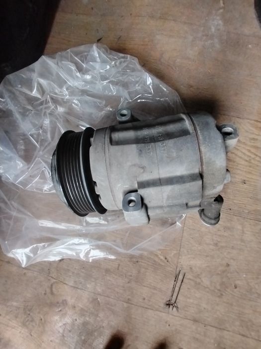 Продам компрессор кондиционера