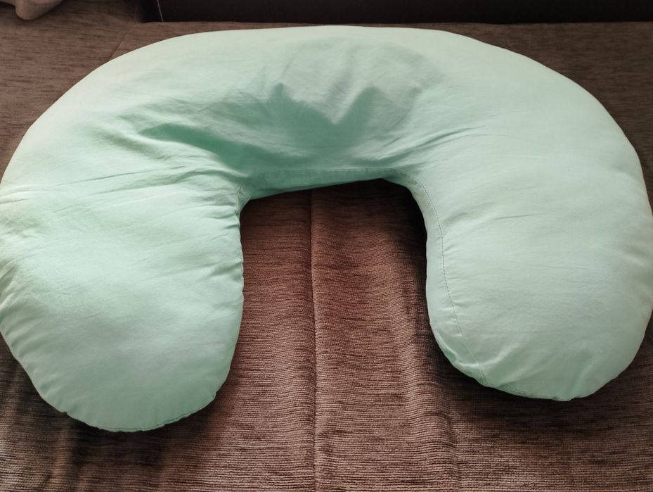 Възглавница за кърмене