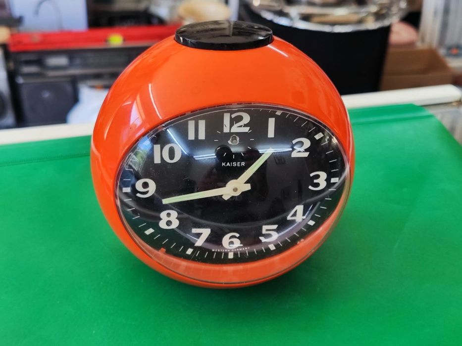 Будилник space age kaiser western germany