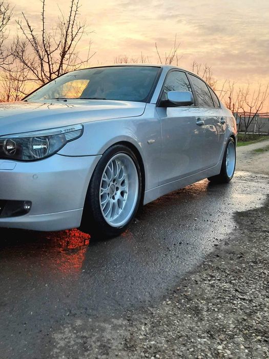 Vând BMW 2.2i e60