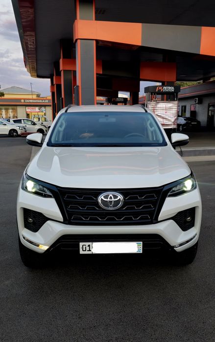 Toyota Fortuner  2022 4х4