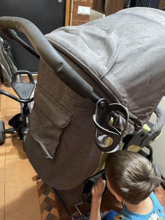 Коляска прогулочная