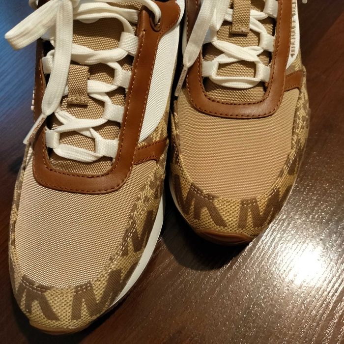 Кроссовки Michael Kors