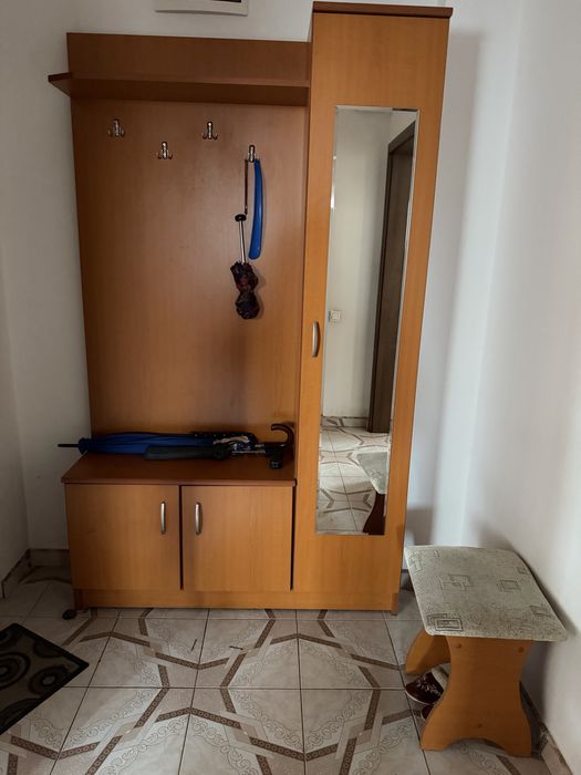 Vand mobila  pret negociabil