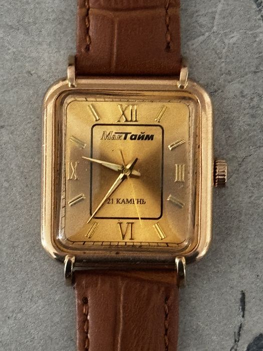 Золотые часы старые