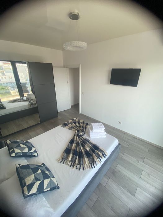 Inchiriez apartament 2 camere termen lung